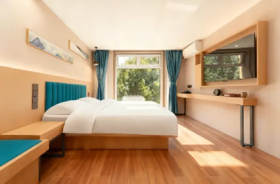 Phile Hotel (Wudadao Xiawafang Subway Station Branch) Hotels near Beyou World