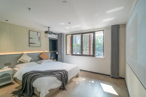 A Lily Smart Homestay (Anda Emerald Lake)