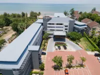 Centara Life Cha-Am Beach Resort Hua Hin - parking