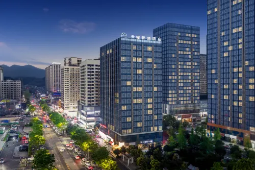 YUNJIN · ZONE | City Boundary Sky Choice Hotel (Linda Food Street, Honghua Guan District) - Bintang 3