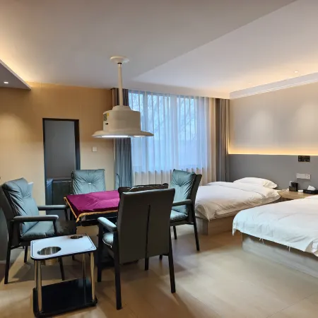 Ruiqi Business Hotel