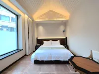 Xian Homestay (Dalian Xinghai Square) - Homestays
