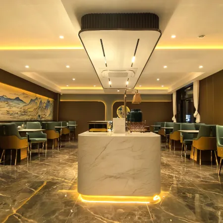 Fils Feiers Wenhua Hotel (Wutai Mountain Railway Station)