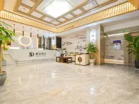 Daisy Hotel Kaijiang