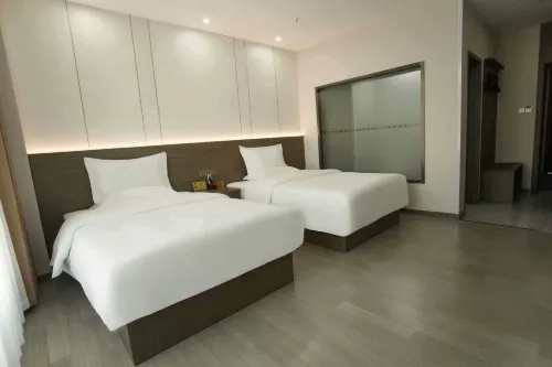 Liheng Hotel (Habahe Minzhu Road) - 2-Star