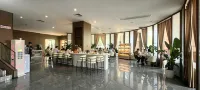 Yihai Resort Hotel (Xichang Qionghai Wetland Branch)