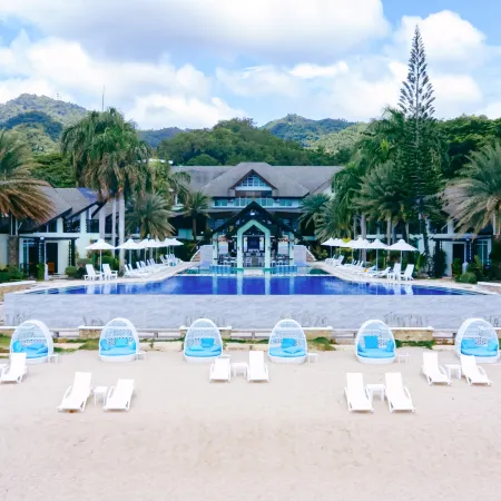 Acuatico Beach Resort
