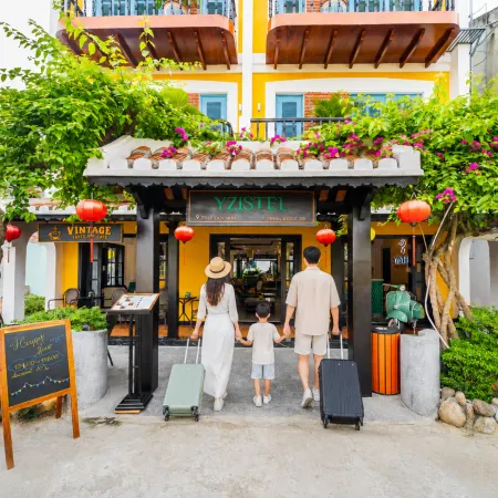Yzistel Hoi An