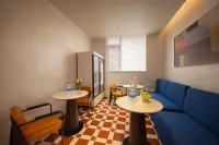 Qiyue Hotel (Zhongjie Imperial Palace Dashuai Mansion) - Cheap