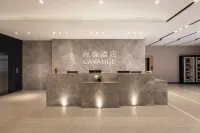 Lily Yue (Dalian Malan Square Liaoning Normal University) - 3-Star