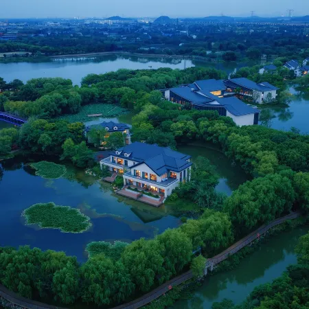 Deqing Luoyang Peninsula Radisson Manor