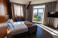 Le Louvre Hotel & Spa