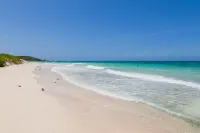 Steps to Beach - Spacious Clean Villa with Cook - 3-Star