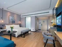 Country Inn & suites by Radisson((Lingnan Xintiandi Branch, Foshan Zumiao Subway Station) - Airport Shuttle
