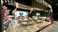 Three Thousand Lodge Hotel (China Railway Ecological City Yuelong International City Branch) - Airport Shuttle
