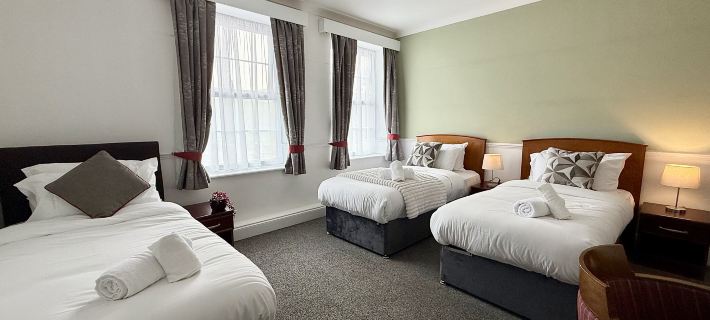Maya Hotel Hotel di Luton