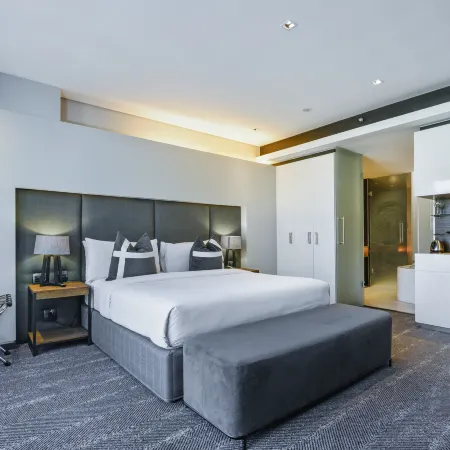 The Capital 15 on Orange Hotel & Spa