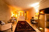 Memories Cave House - 2-Star
