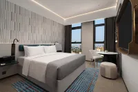 Jinan Changqing Wanda Moments Hotel - parking