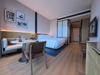Haiyan Four Points by Sheraton Hotel - parcheggio
