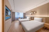 Orange Luoyang WangchengPark Metro Station Hotel