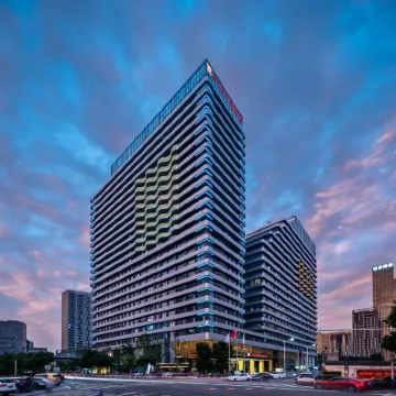 Hilton Garden Inn Nanchang Honggutan Hotels near Qiushui Square Station