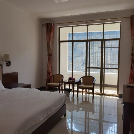 Longhushan Homestay 룽안 호텔