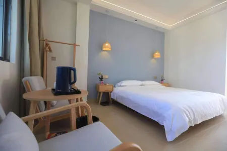 Lingshui Yinanwan Homestay (Nanwan Monkey Island Branch) Отели рядом с достопримечательностью «Nanwan Monkey Islet»