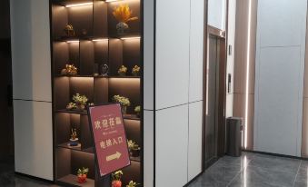 Huaiji Hongyun Hotel (Pedestrian Street Branch)