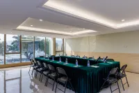 Borrman Sunshine Panorama Selected Hotel (Shanwei Ermalu Food Street) - Business