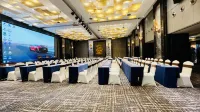Emperor International Hotel - 4-نجوم