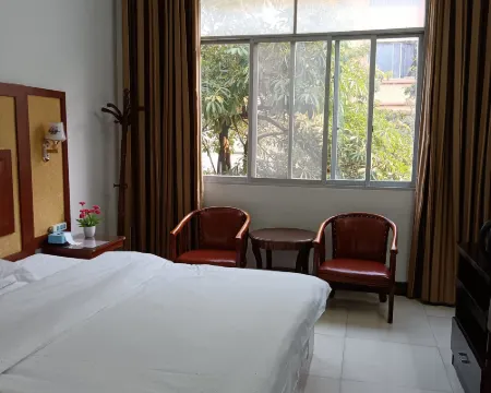 Fengshan Yufeng Hotel Hotels in Fengshan