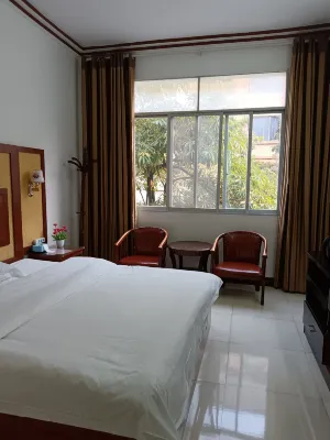 Fengshan Yufeng Hotel Hotels in Fengshan