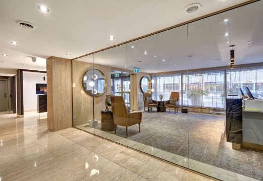 타운 인 스위트 호텔