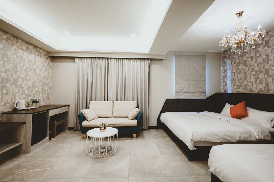 풀 하우스 진닝 타운십 객실