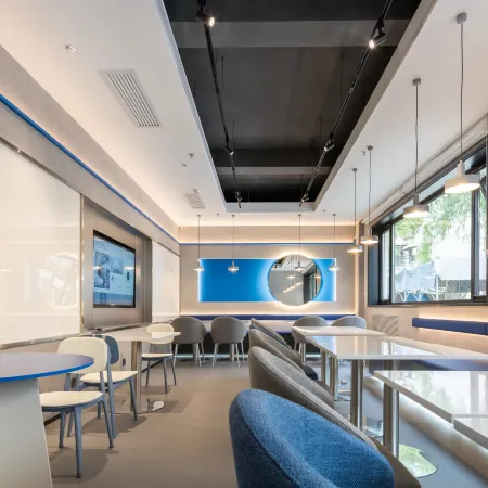 Beijing Zhongguancun Renmin University subway Station Light House Hotel Отели рядом с достопримечательностью «Станция метро Weigongcun»