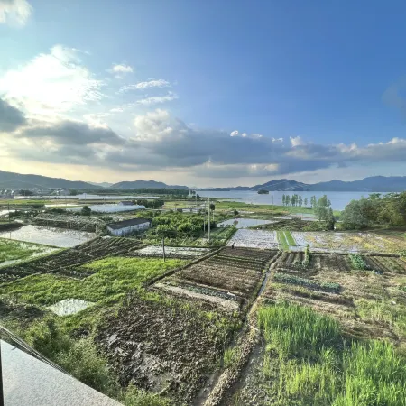 Yuyao Chunyi Juzhuju (Siming Lake Scenic Area)