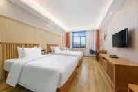 Bayinbrook YunshangZun Hotel Hotels near Bayanbulak Swan Lake