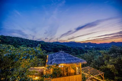Yunshang Juzhu B&B (Xinmi Fuxuanshan Branch) Отели рядом с достопримечательностью «Пятая гора»