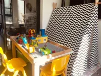 LES FLEURS Designer Homestay