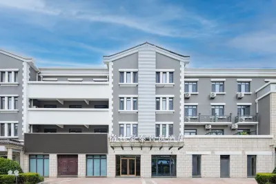 GreenTree Inn Express Hotel (Furong Street Kuanhouli Branch) Hotels in Jinan
