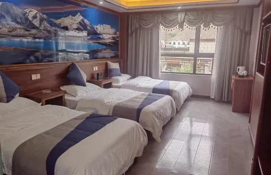 南木林湘巴福家酒店