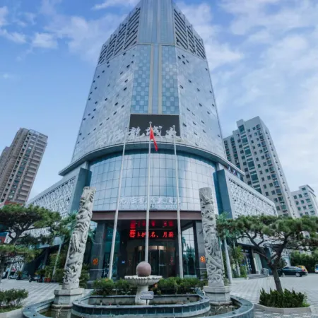 Junlin Longcheng Hotel (Jining Railway Station Huoju South Road) Отели рядом со станцией Jining Railway Station