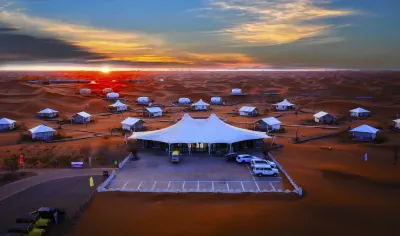 Zhongwei Tenggeli Star Travel Desert Hotel Hotels near Golden Desert