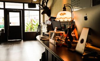 Sonderia Hostel&Bar-lazybones