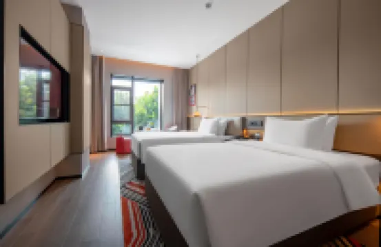 Radisson RED Xuzhou Yunlong Lake - Romantic