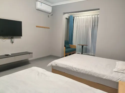 Xincheng Light Luxury Apartment (Huayao Primary School)