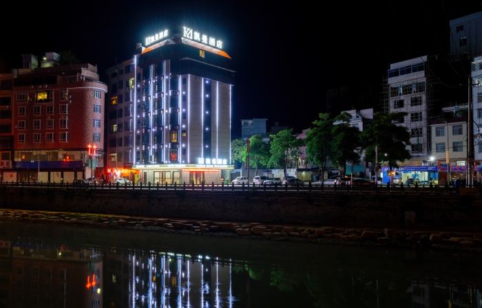 Kaiman Fengshan Hotel