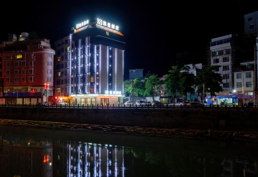 4. 카이만 펑산 호..