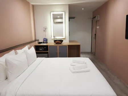 Bloommaze Boutique Hotel Klang Отели рядом с достопримечательностью «Grace Assembly Klang»